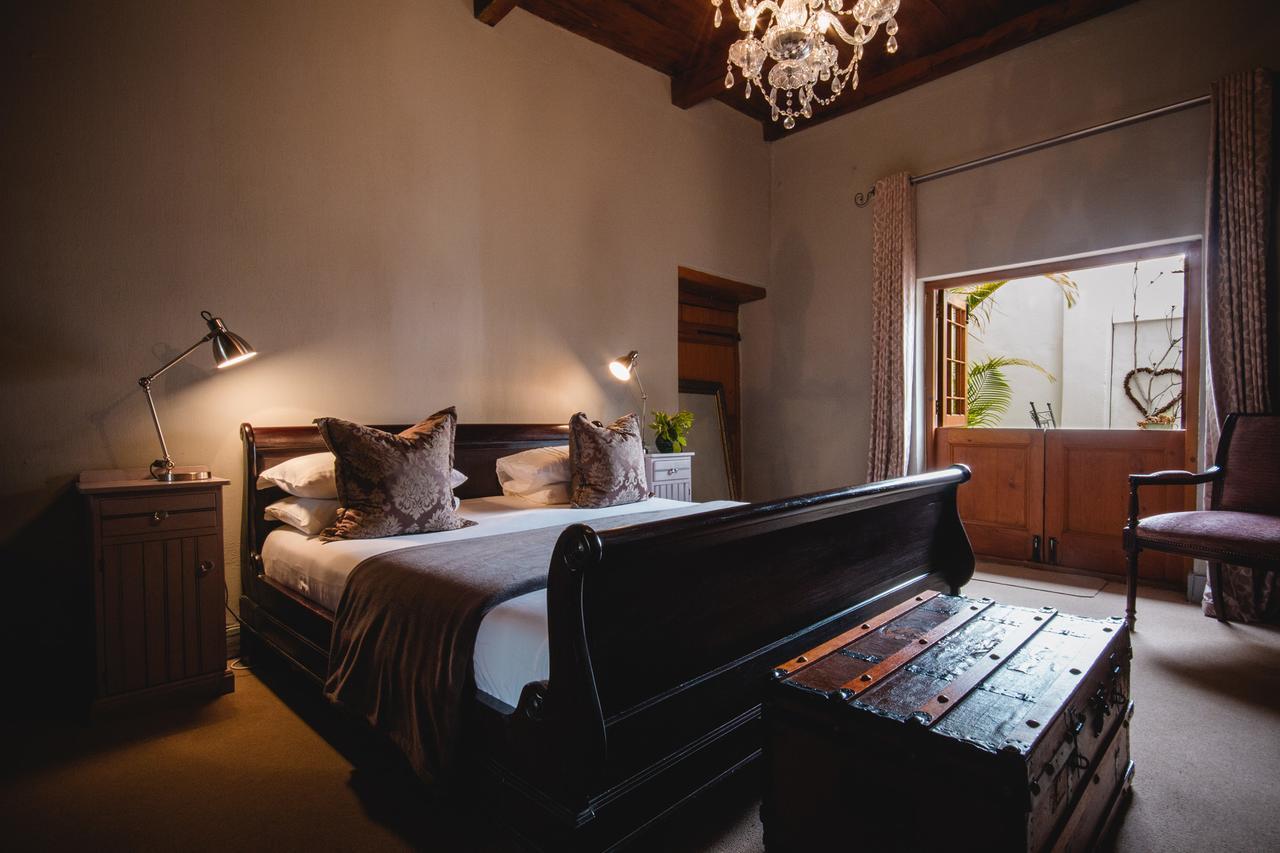 Cypress Cottage Guest House Свеллендам Экстерьер фото